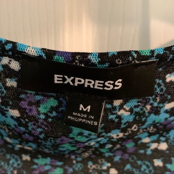 EXPRESS | Floral Tiered Tank Top - Picture 5 of 7